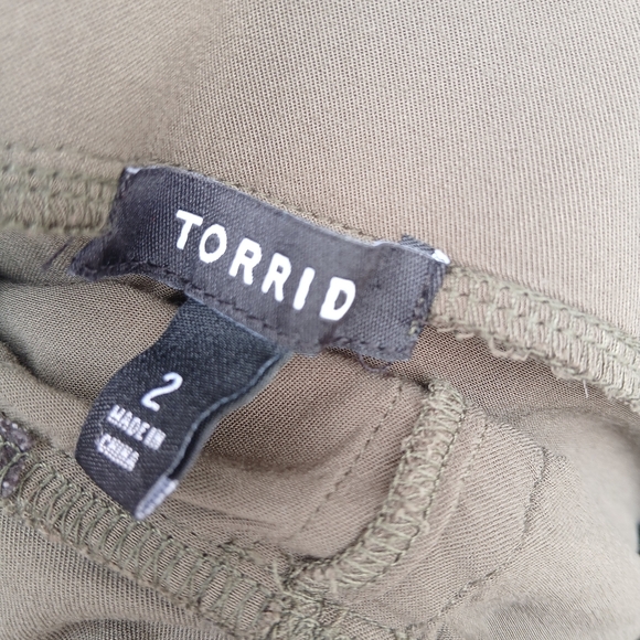 Torrid Challis Button Front Skirt Size 2X Olive - Picture 5 of 5